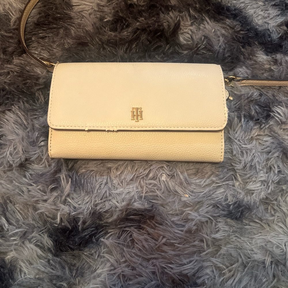 Grey Tommy Hilfiger purse